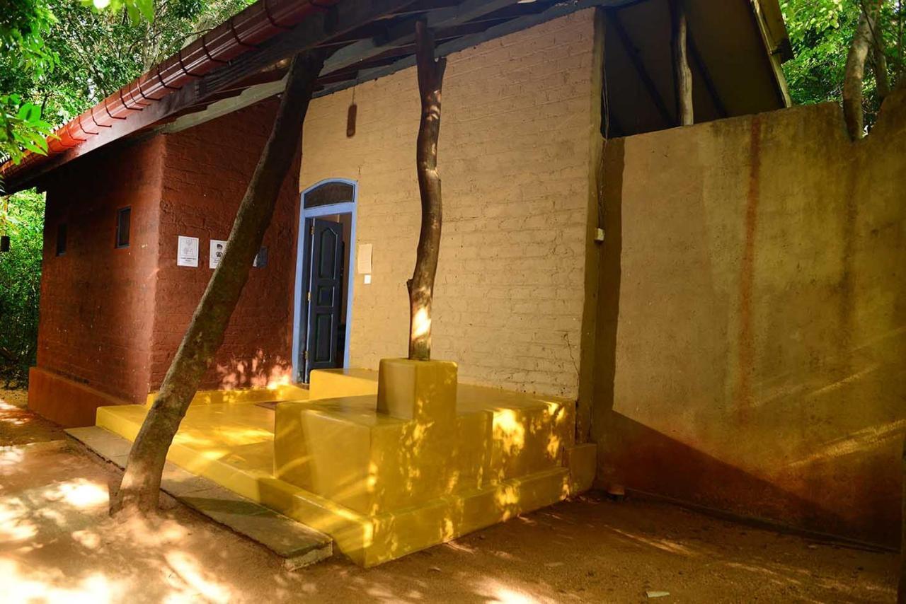 Back Of Beyond - Pidurangala Villa Szigirija Kültér fotó